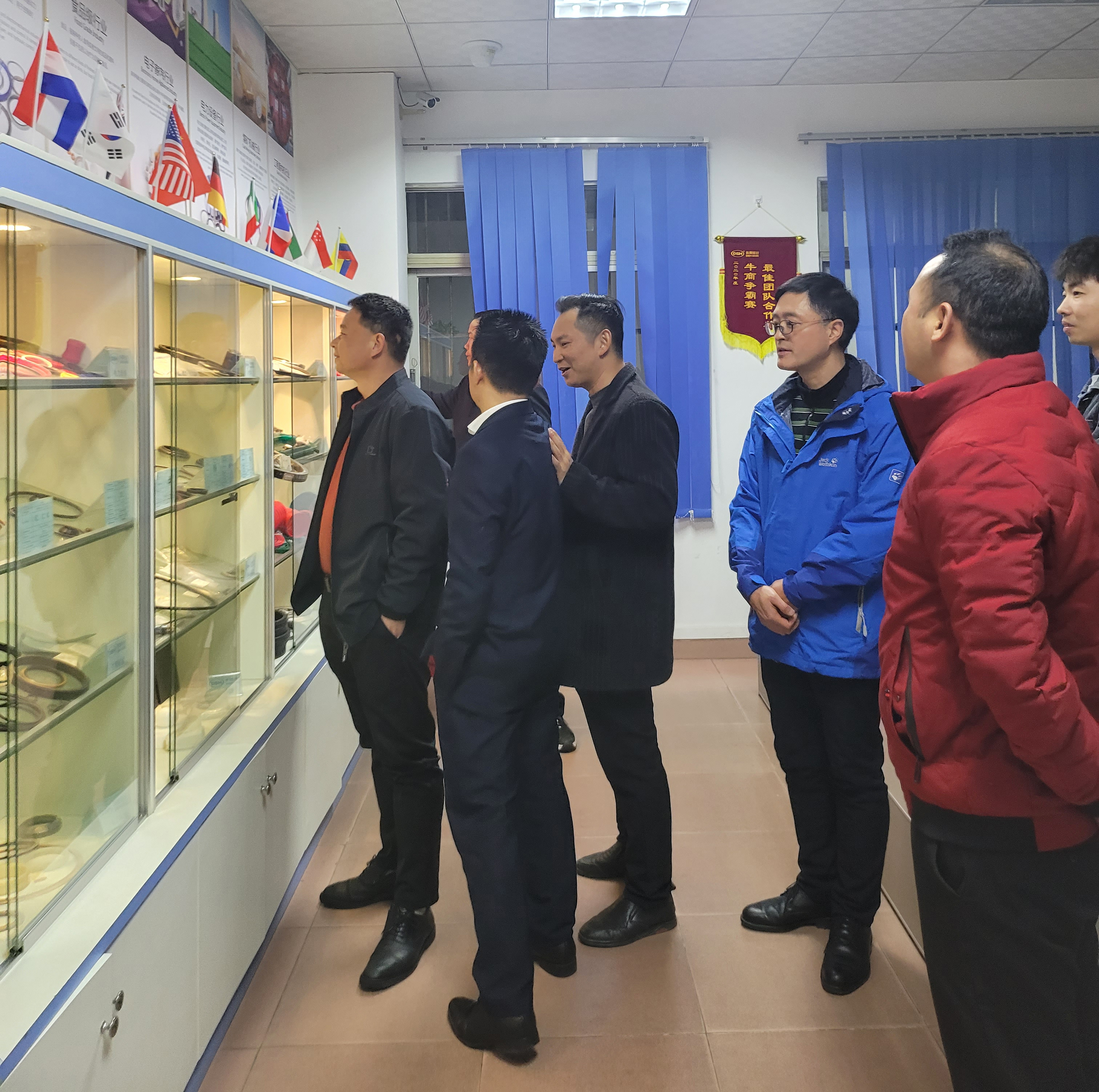 青島中新華美總經理王東拜訪優秀企業，見賢思齊！