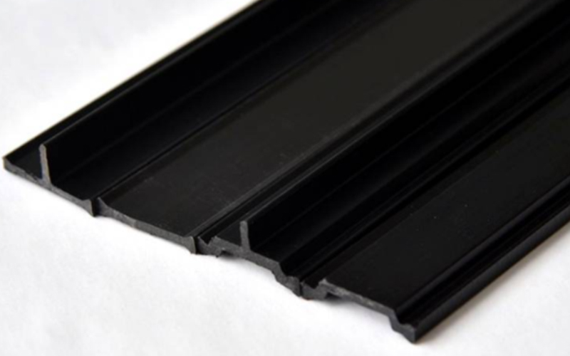 高性能滑石粉改性PP密封條材料：解決注塑行業(yè)痛點(diǎn)的創(chuàng)新方案